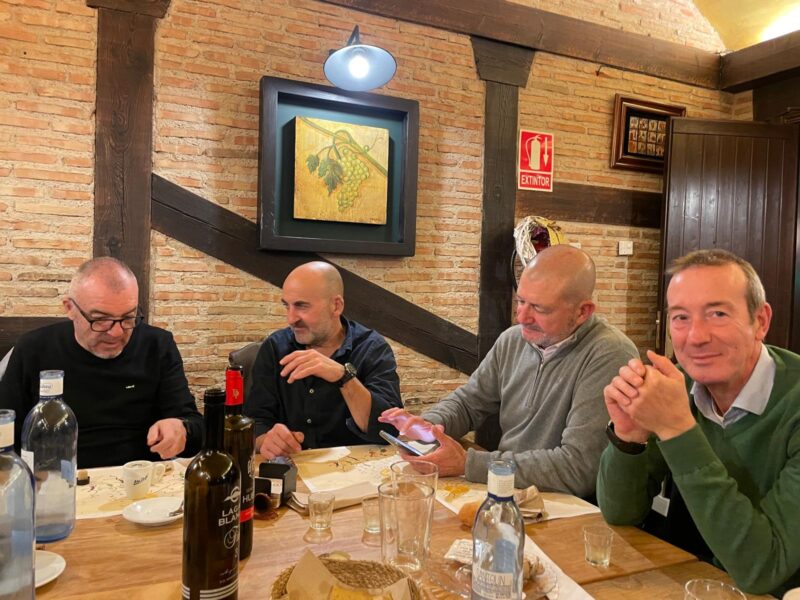 Comida amigos Los Lagares 2023
